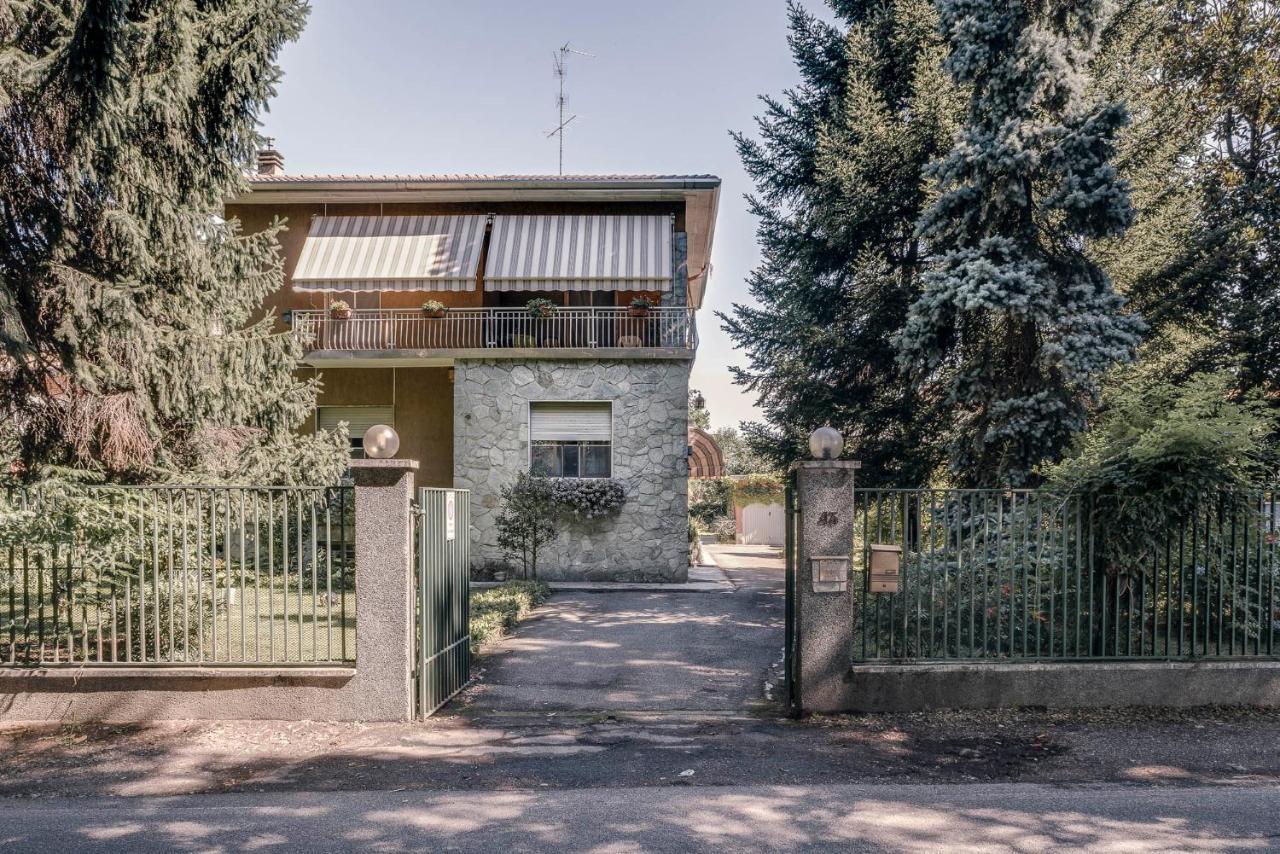 Sentirsi A Casa, Lontano Da Casa-Feel At Home Away From Home Caronno Pertusella Kültér fotó